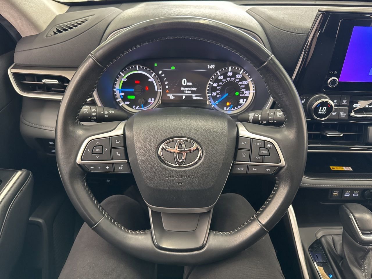 Used 2023 Toyota Highlander XLE image 20