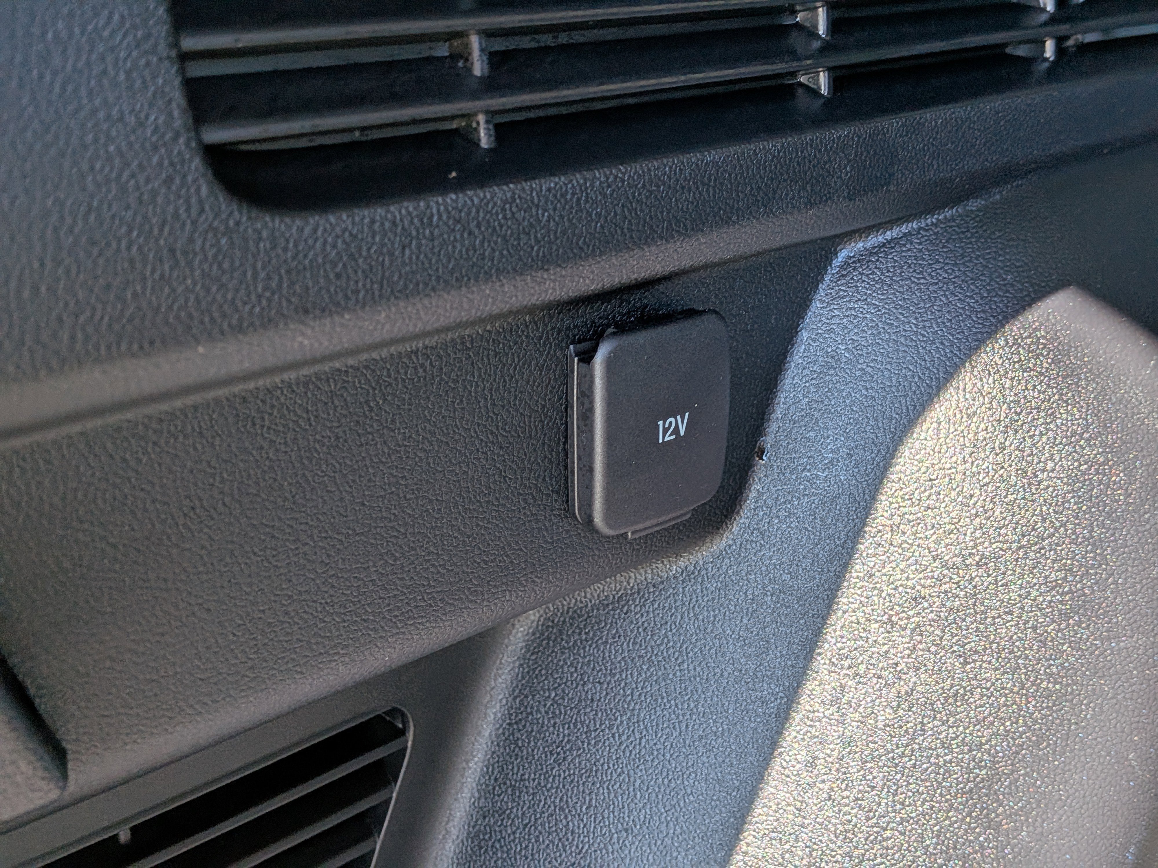 Used 2022 Ford Escape Titanium w/ Titanium Premium Package image 15