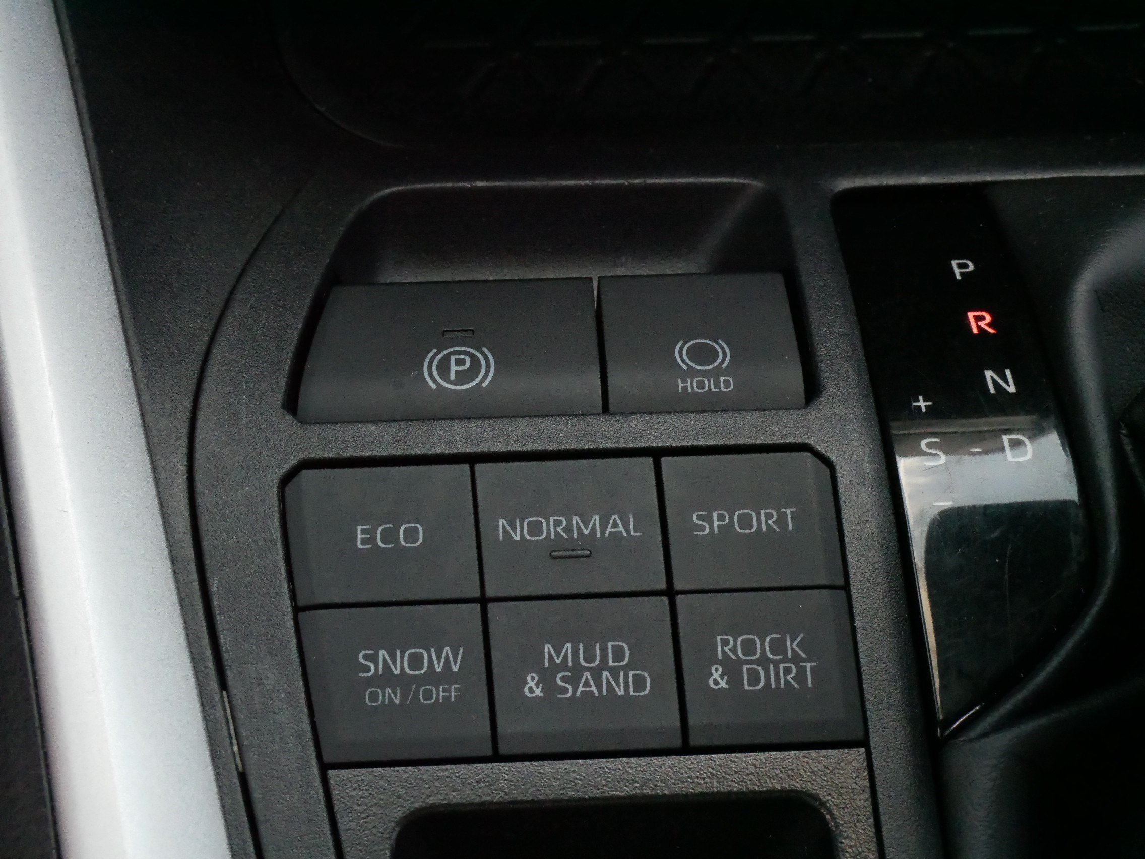Certified 2025 Toyota RAV4 XLE AWD/4WD image 28