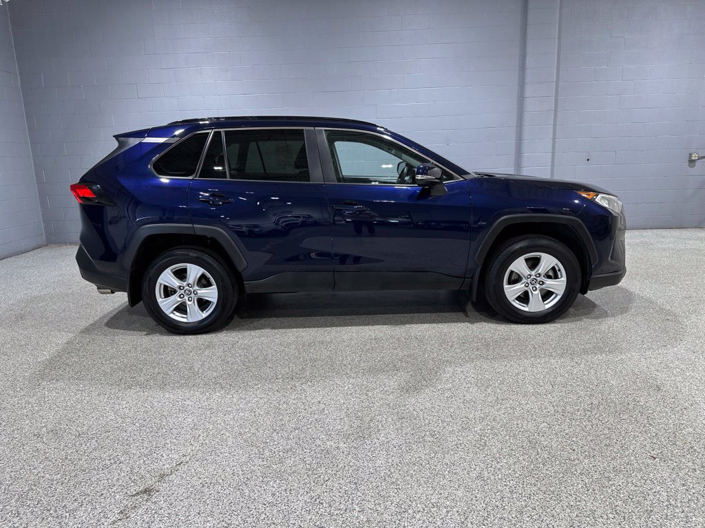 Used 2021 Toyota RAV4 XLE w/ Convenience Package AWD/4WD image 2