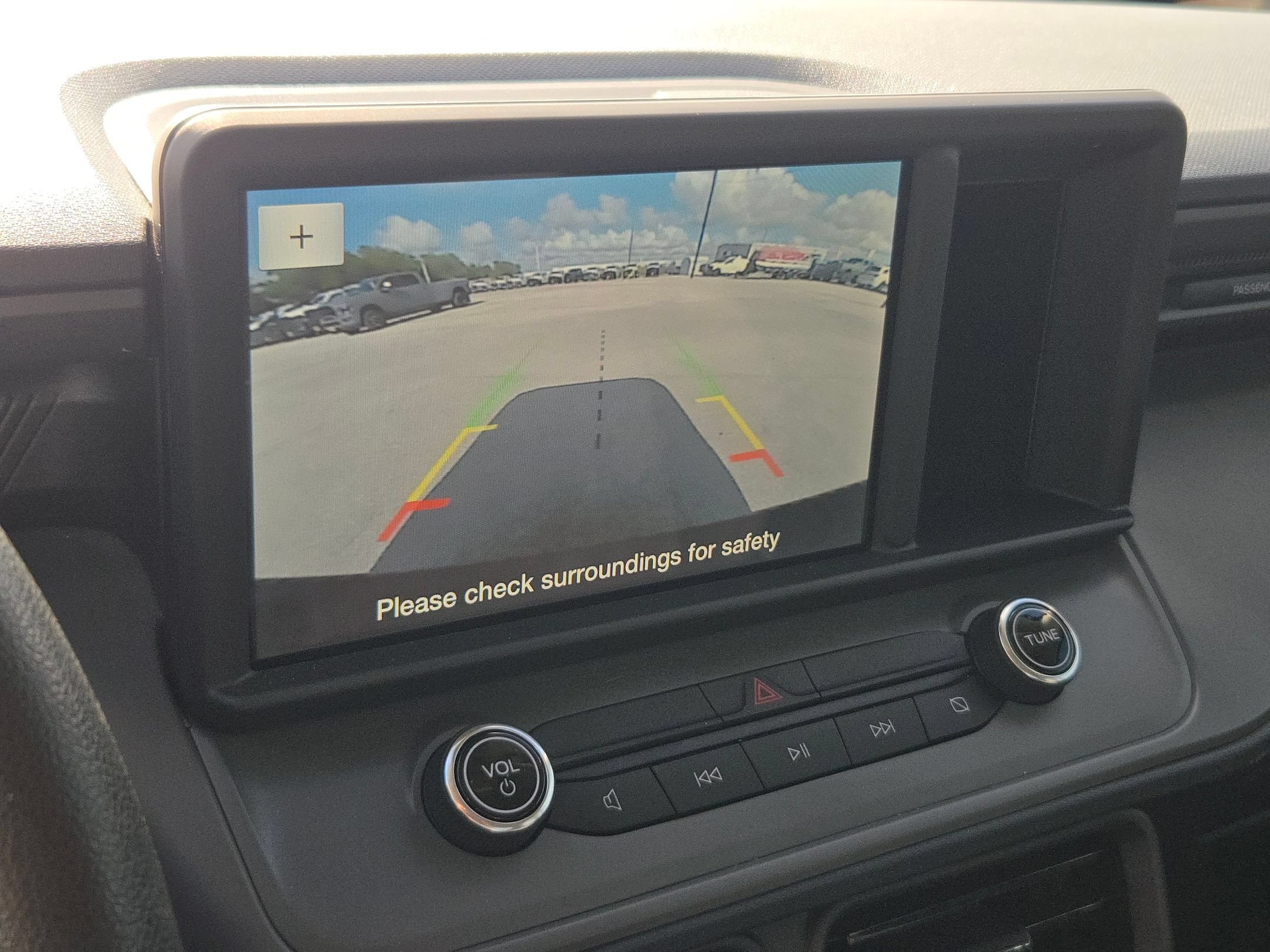 Used 2023 Ford Maverick XL FWD image 17