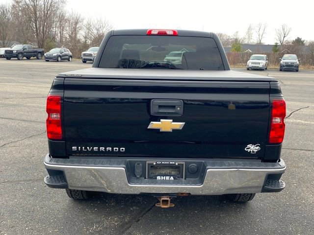 Used 2017 Chevrolet Silverado 1500 LT AWD/4WD image 4