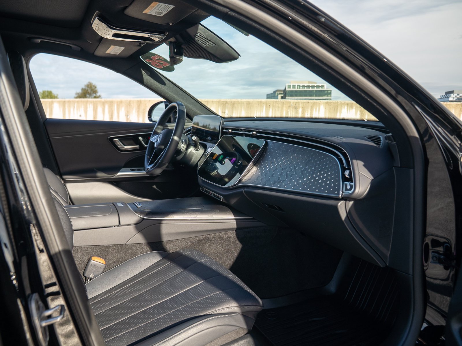 Used 2026 Mercedes-Benz E 350 4MATIC Sedan image 28