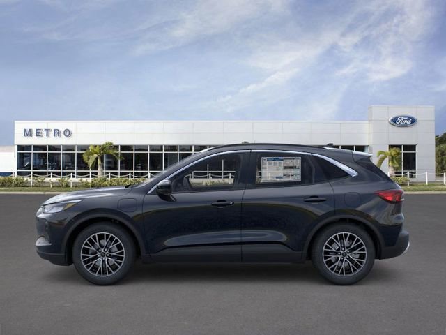 New 2025 Ford Escape SE image 3