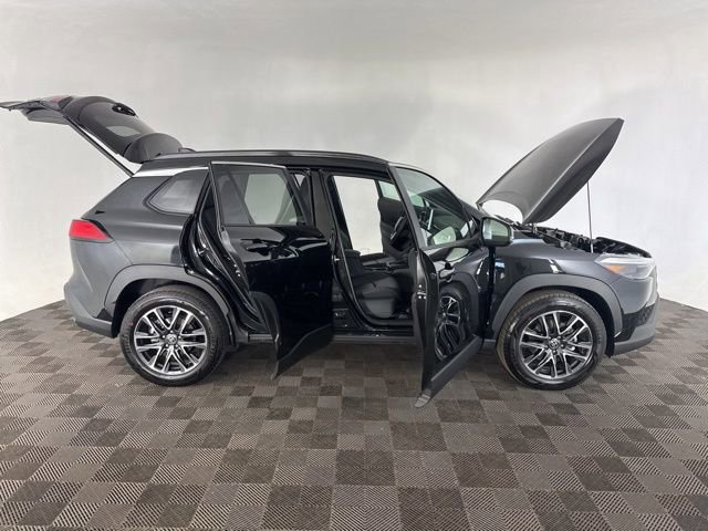 Used 2026 Toyota Corolla Cross XLE w/ Convenience Package image 13