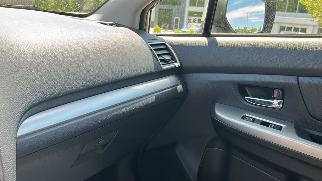 Used 2015 Subaru Crosstrek 2.0i Limited AWD/4WD image 18