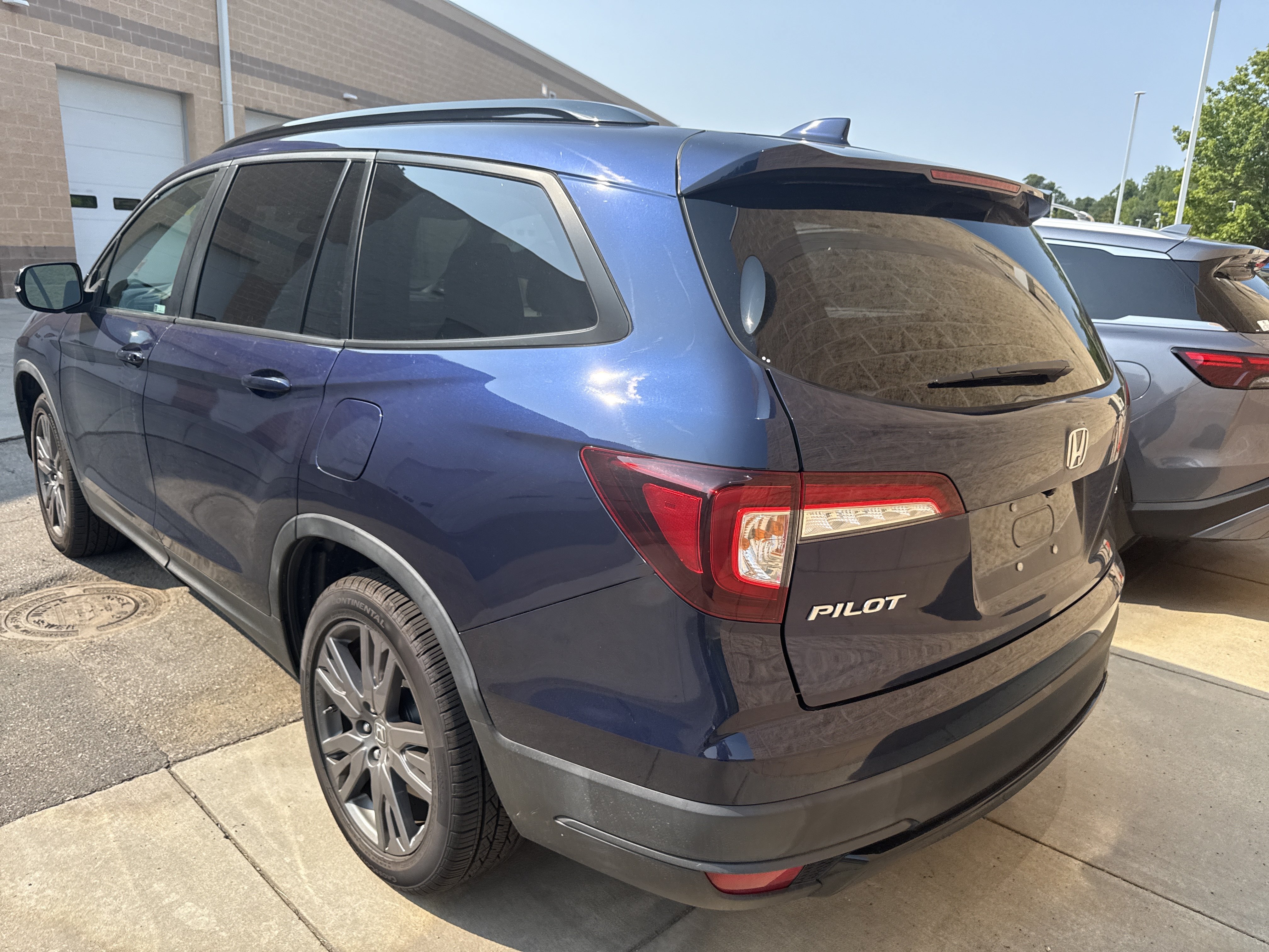Used 2022 Honda Pilot Sport image 41