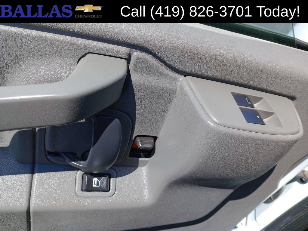 Used 2017 Chevrolet Express 2500 LS RWD image 24