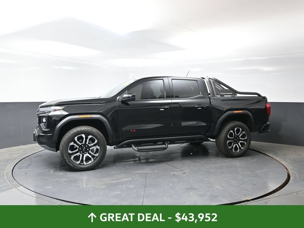 Used 2025 GMC Canyon AT4 w/ Nightfall Edition AWD/4WD image 10