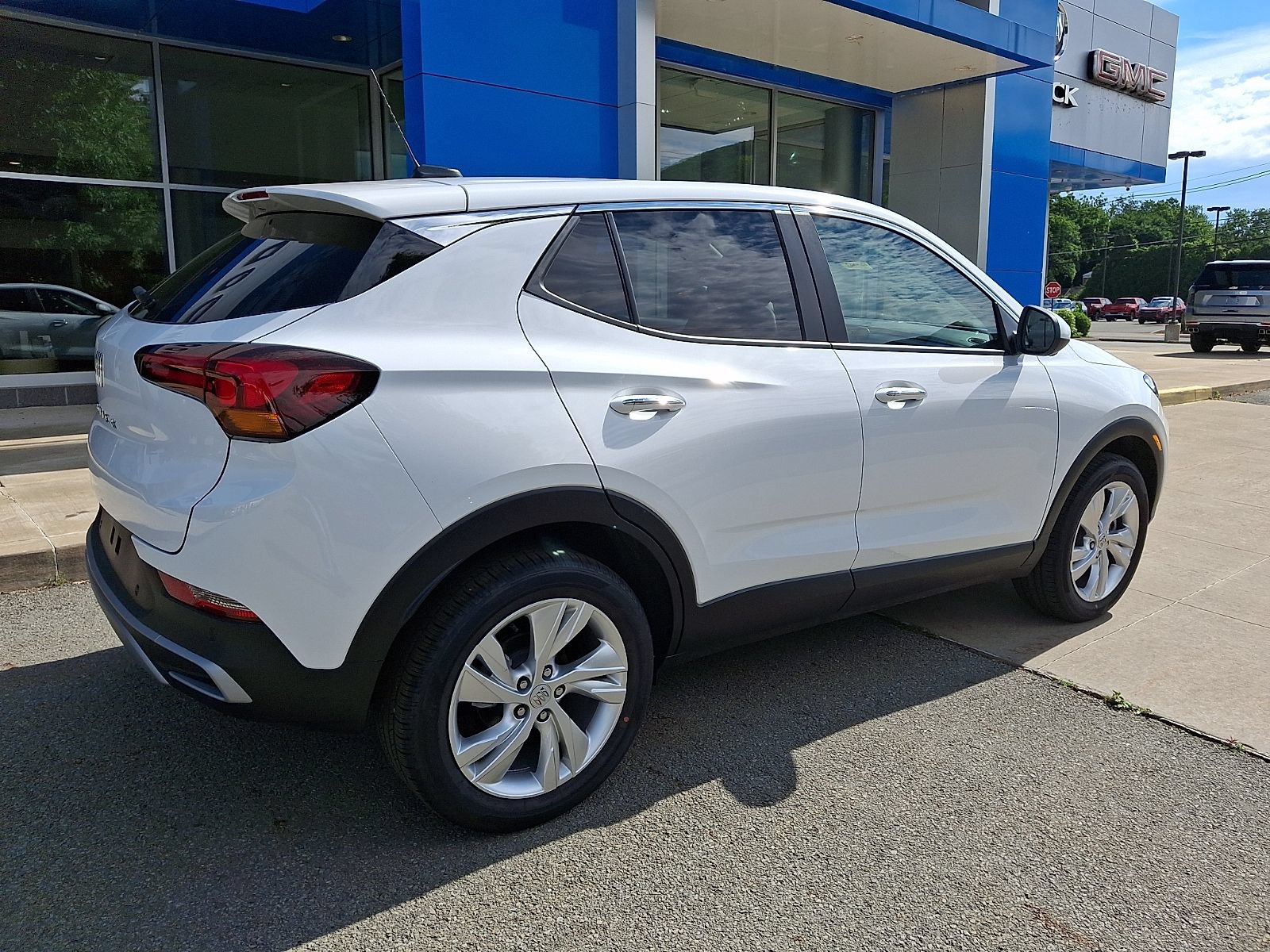 New 2026 Buick Encore GX Preferred w/ Advanced Technology Package AWD/4WD image 6
