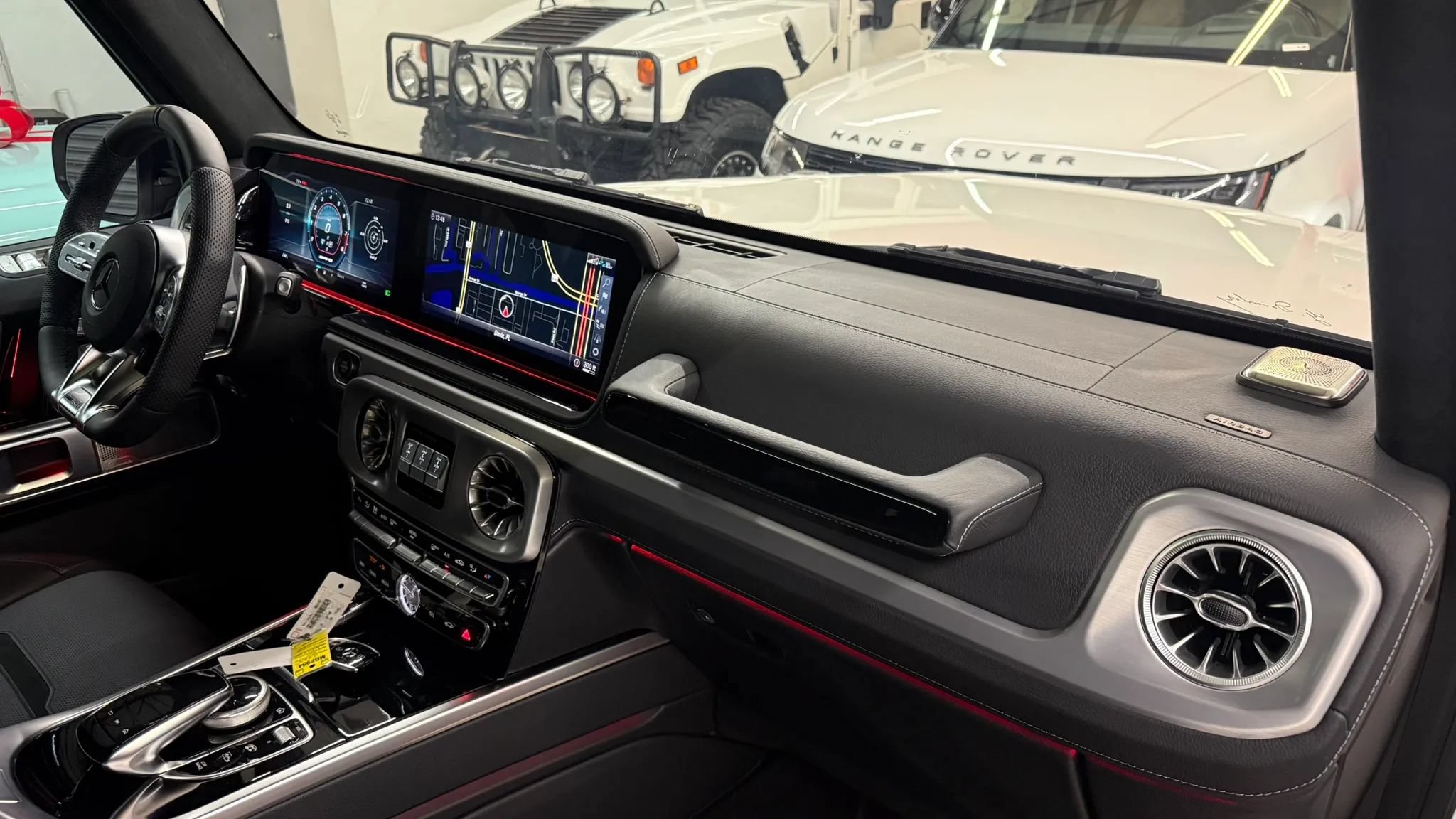 Used 2024 Mercedes-Benz G 63 AMG 4MATIC w/ AMG Night Package Plus image 19