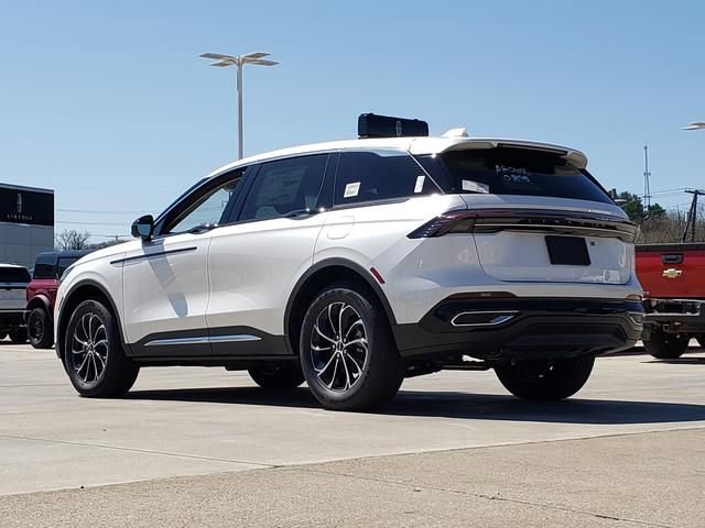 New 2026 Lincoln Nautilus Premier image 6