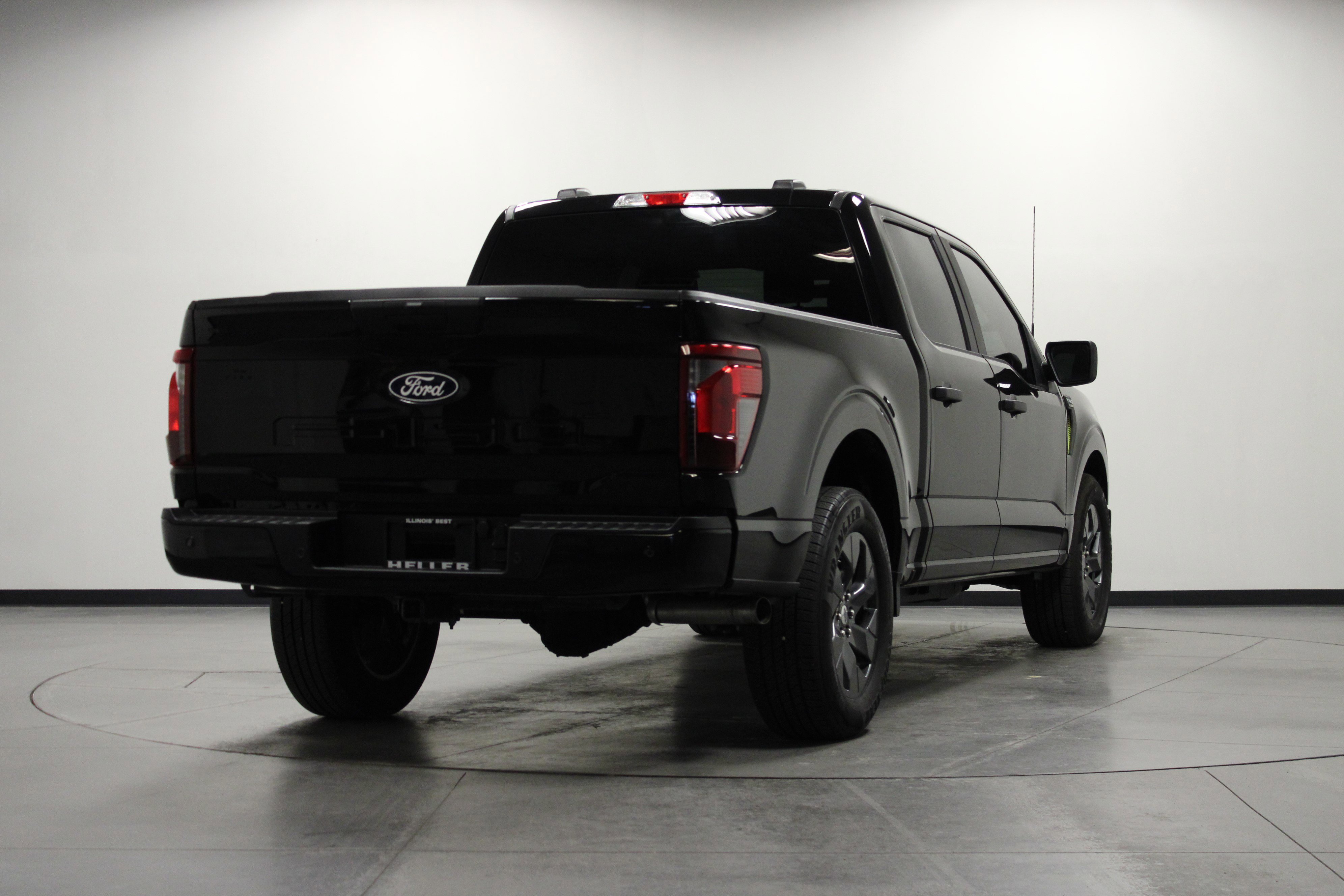 Used 2025 Ford F150 STX w/ Equipment Group 200A RWD image 4