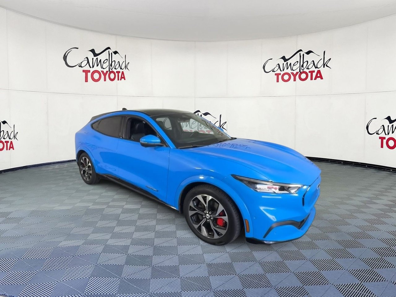 Used 2021 Ford Mustang Mach-E Premium w/ Equipment Group 301A AWD/4WD image 5