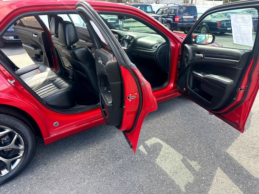 Used 2016 Chrysler 300 S image 21