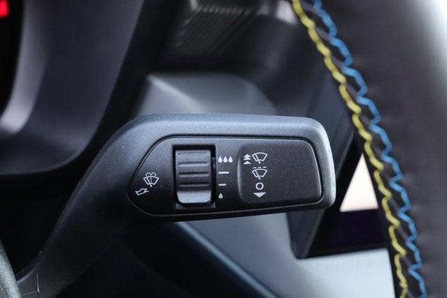 New 2025 Ford Maverick Lobo image 37