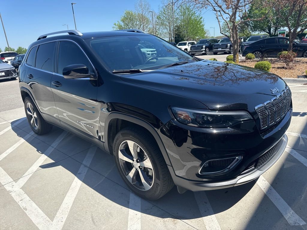 Used 2019 Jeep Cherokee Limited image 5