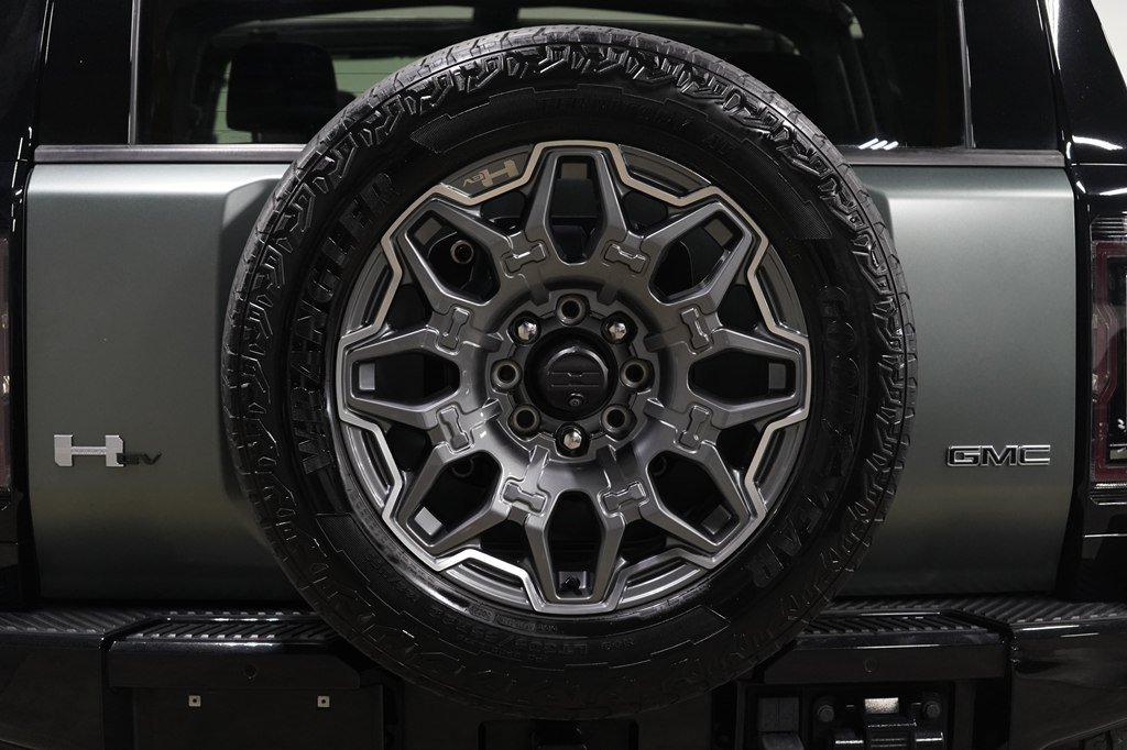 Used 2024 GMC Hummer EV 3X AWD/4WD image 39