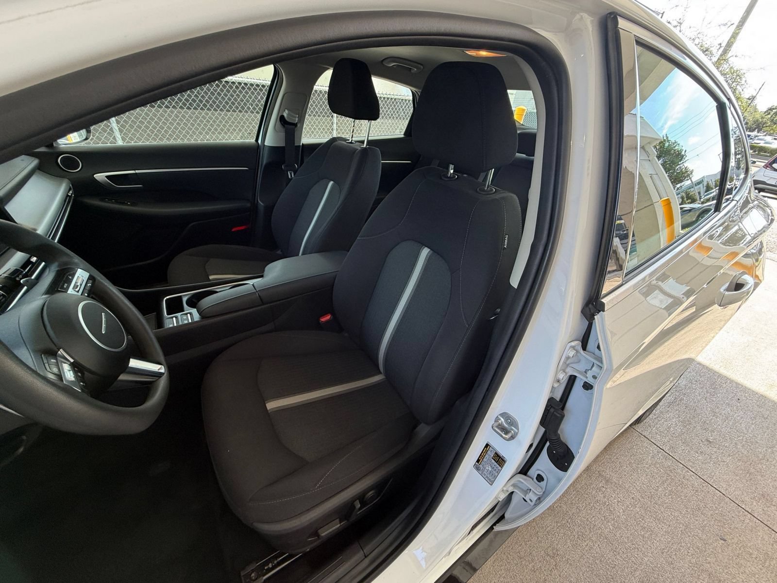 Used 2025 Hyundai Sonata SEL FWD image 36