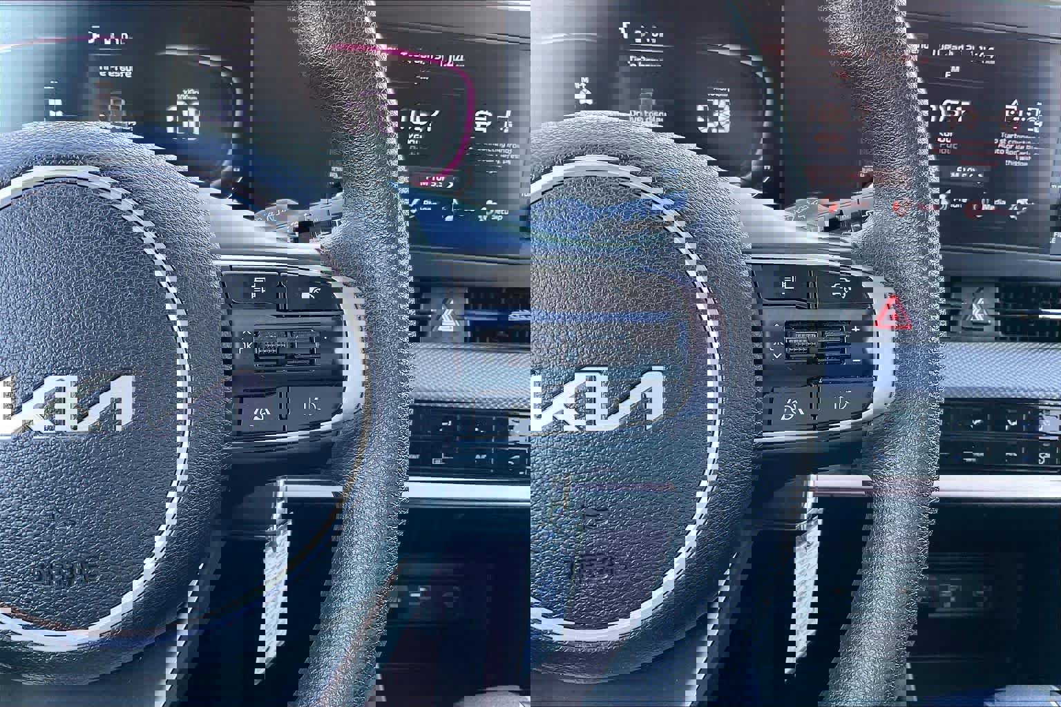 Used 2024 Kia Sportage LX image 24