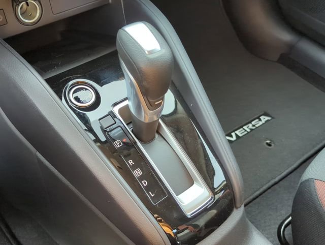 New 2025 Nissan Versa SR w/ Trunk Package image 28