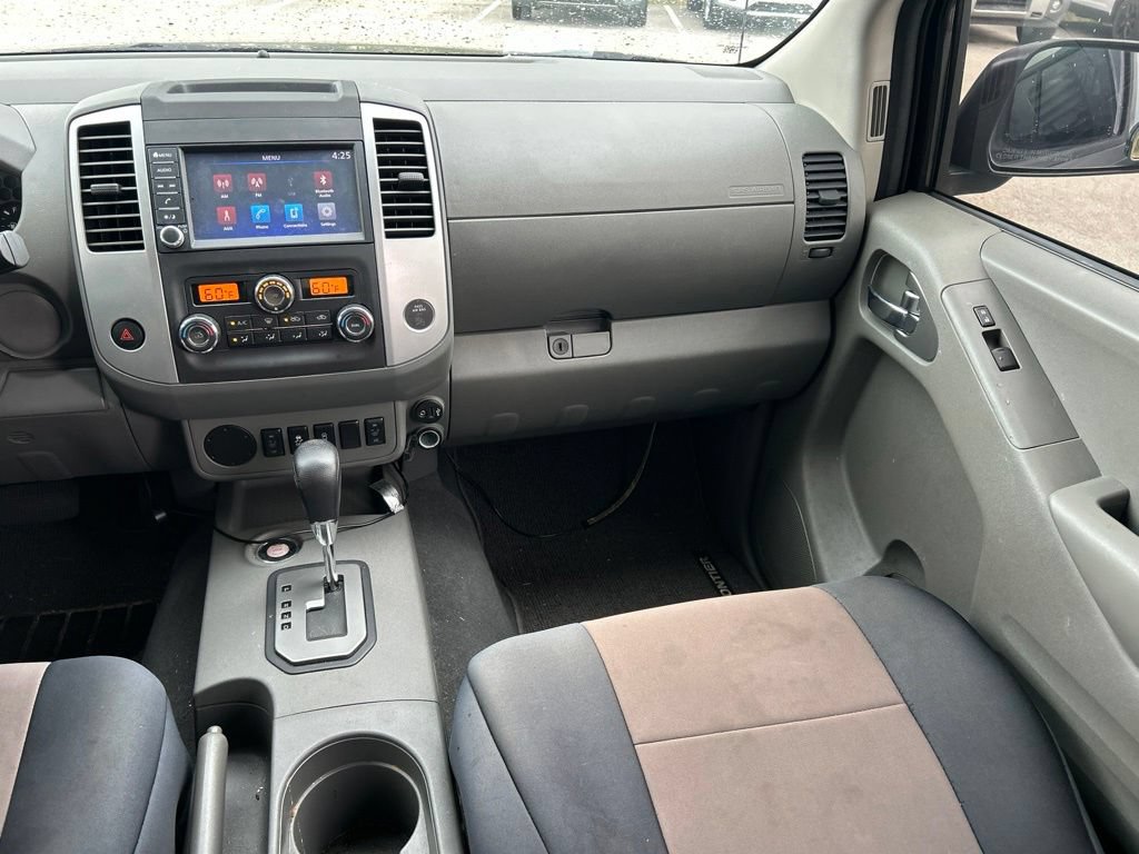 Used 2020 Nissan Frontier SV RWD image 12