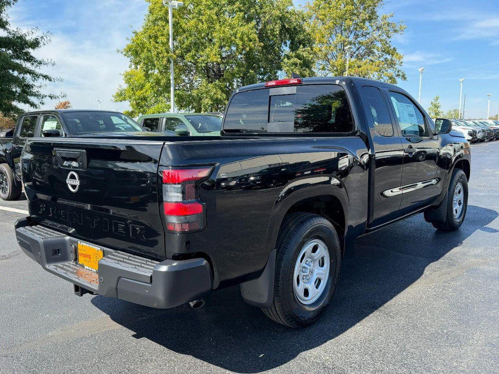 New 2027 Nissan Frontier S w/ Tow Package RWD image 3