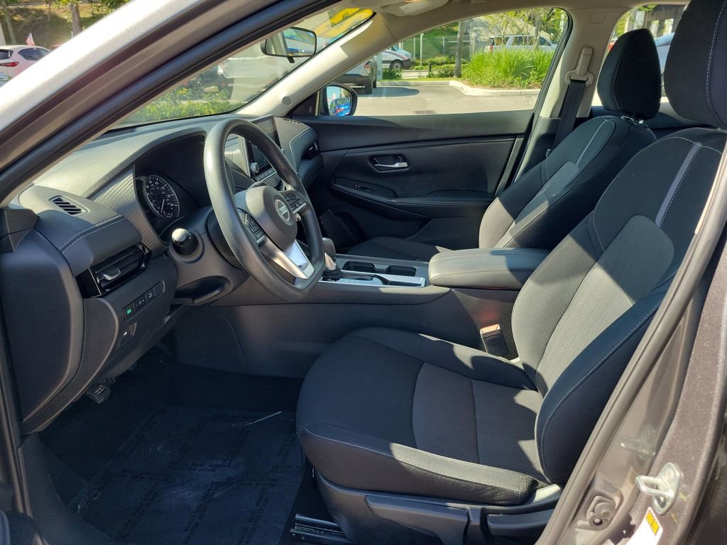 Certified 2023 Nissan Sentra SV FWD image 14