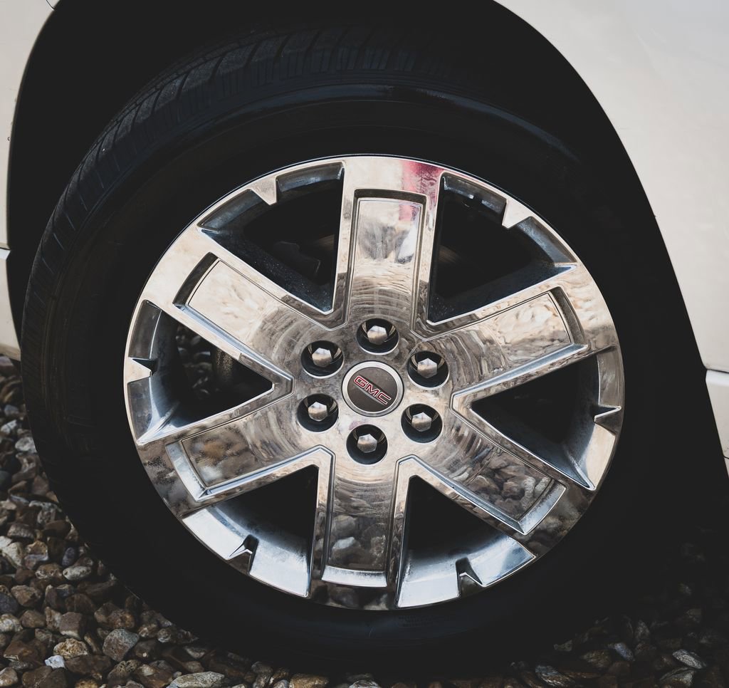 Used 2014 GMC Acadia Denali image 17