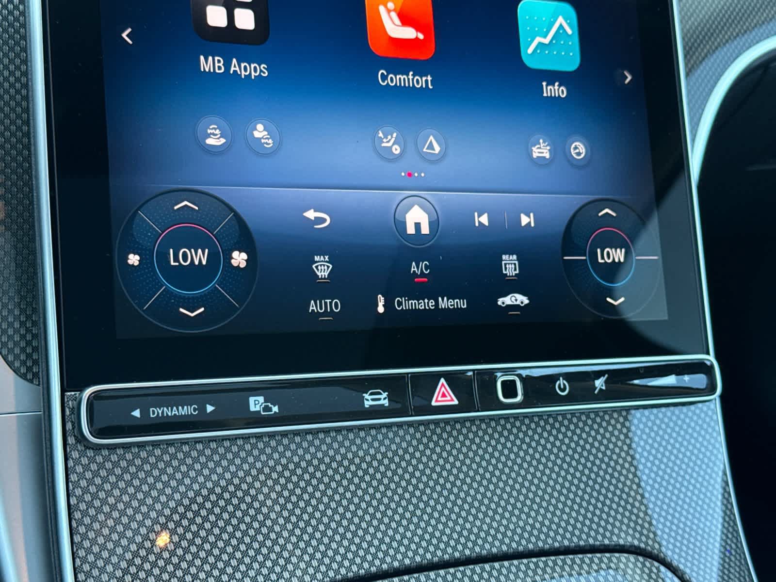 New 2026 Mercedes-Benz C 300 4MATIC Sedan image 19