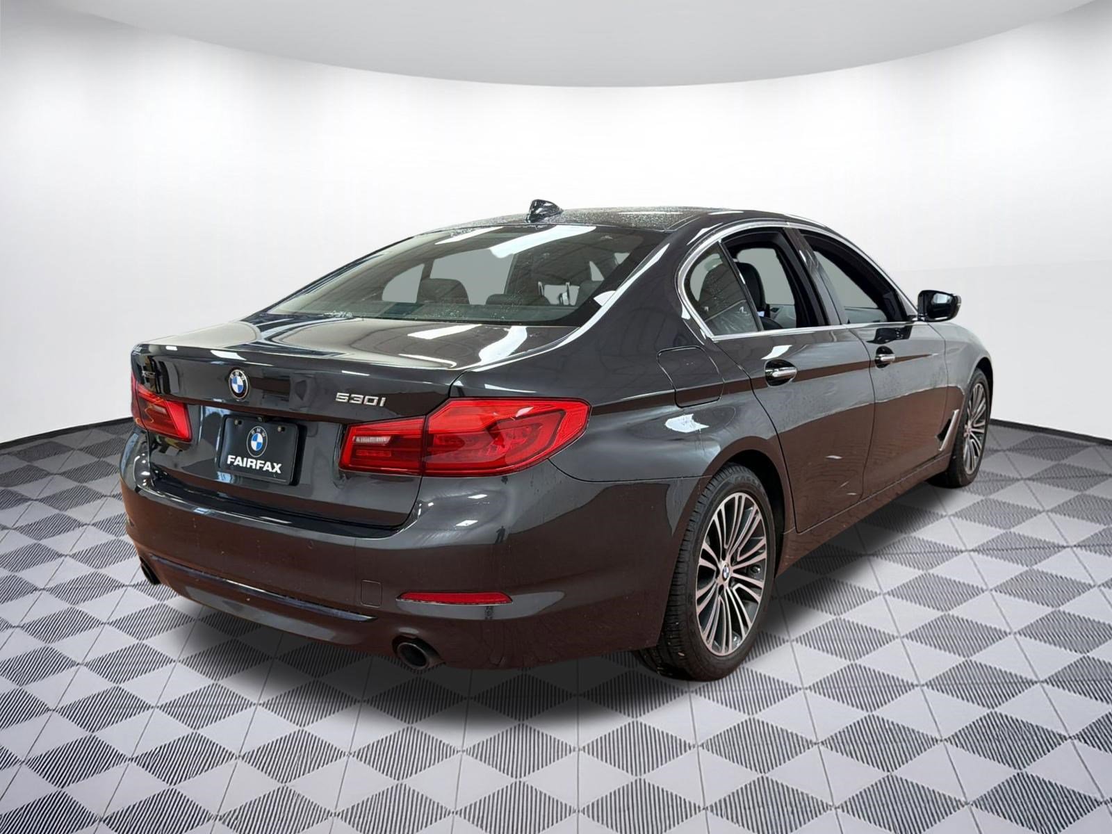 Used 2018 BMW 530i xDrive AWD/4WD image 8