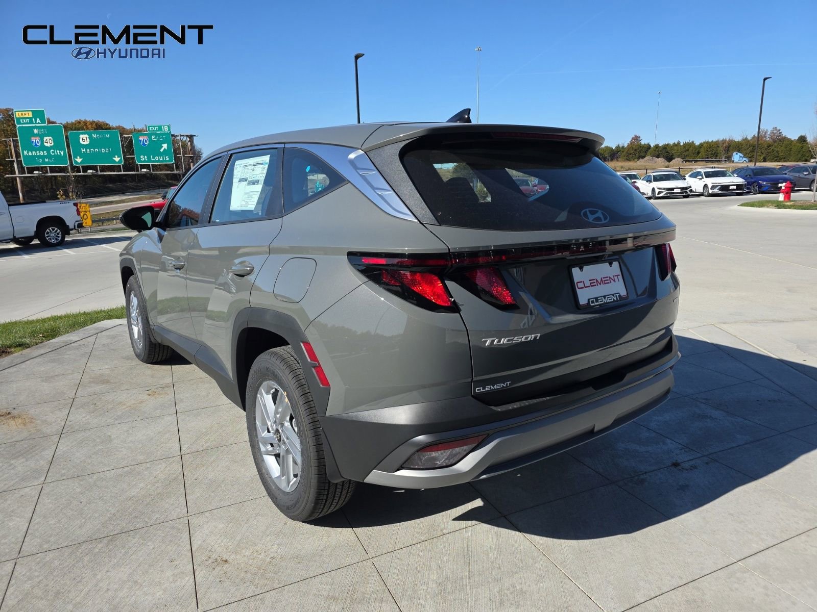 New 2026 Hyundai Tucson SE image 8