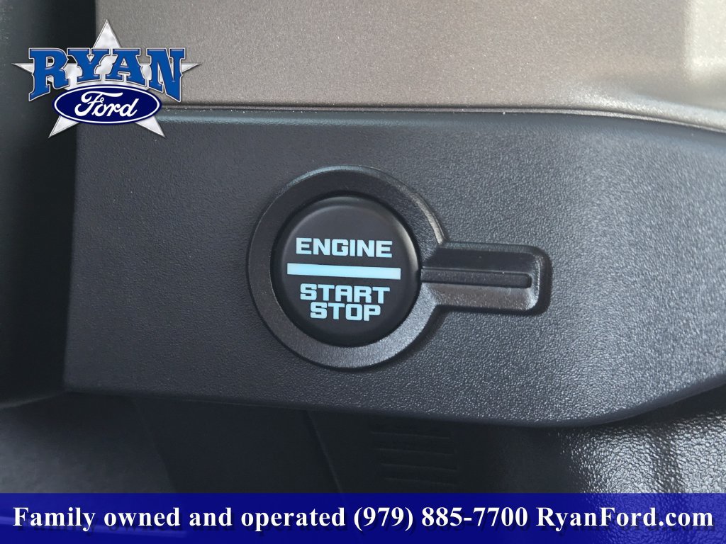Used 2025 Ford Bronco Outer Banks AWD/4WD image 16