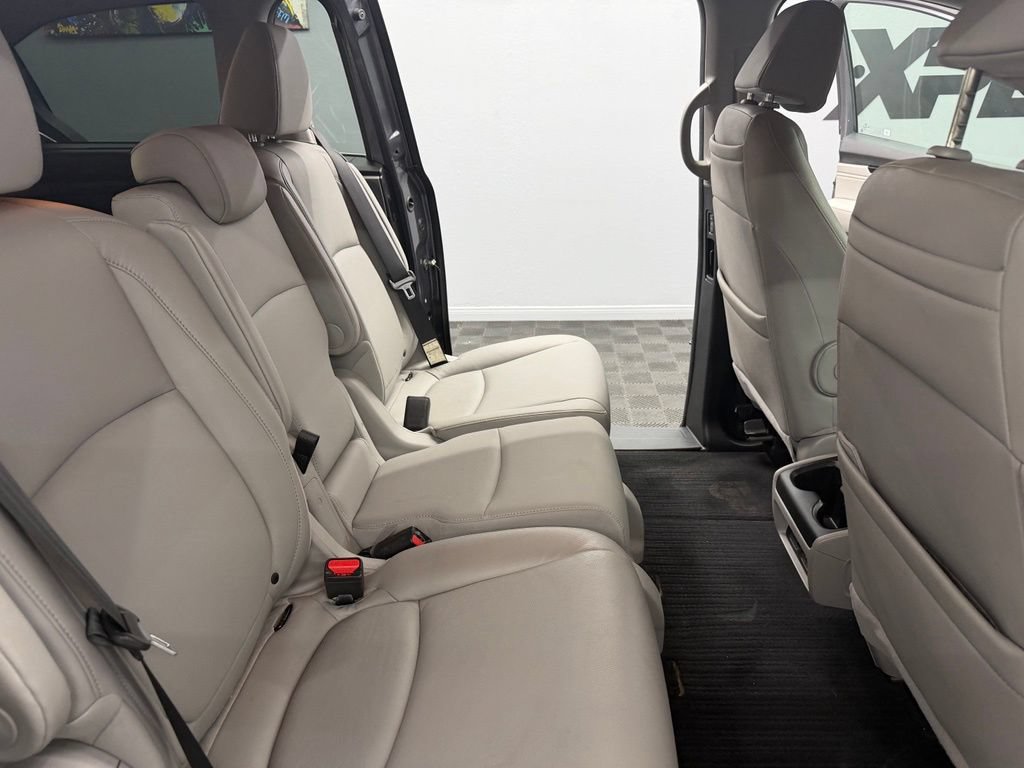 Used 2018 Honda Odyssey Elite image 44