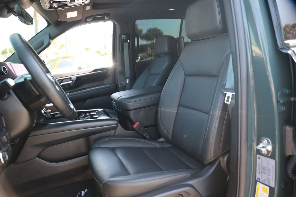 Used 2026 Chevrolet Tahoe Z71 w/ Z71 Off-Road Package image 18