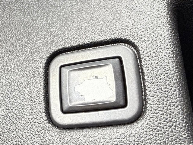 Used 2020 Chevrolet Equinox Premier image 15