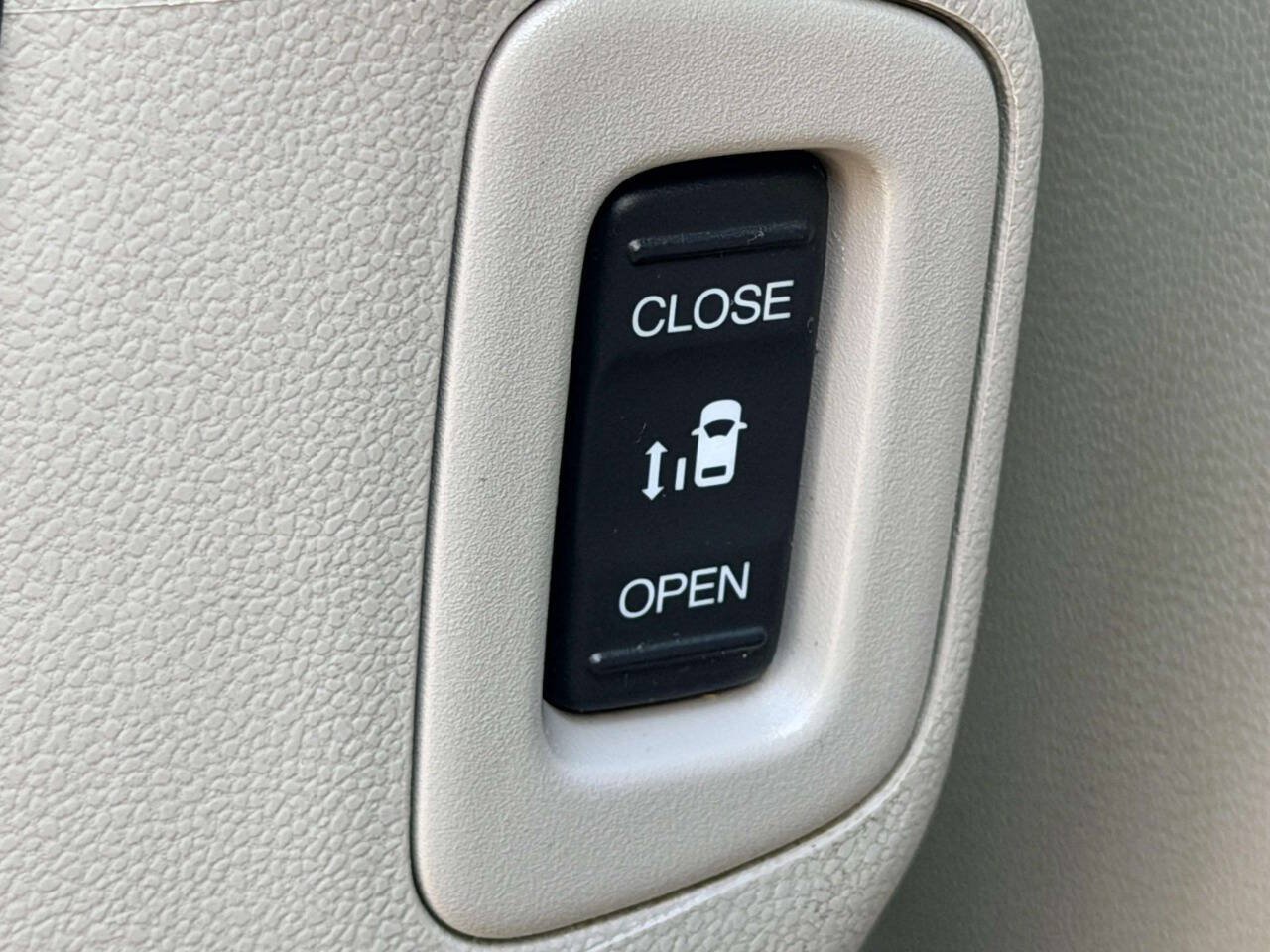 Used 2016 Honda Odyssey EX-L image 25