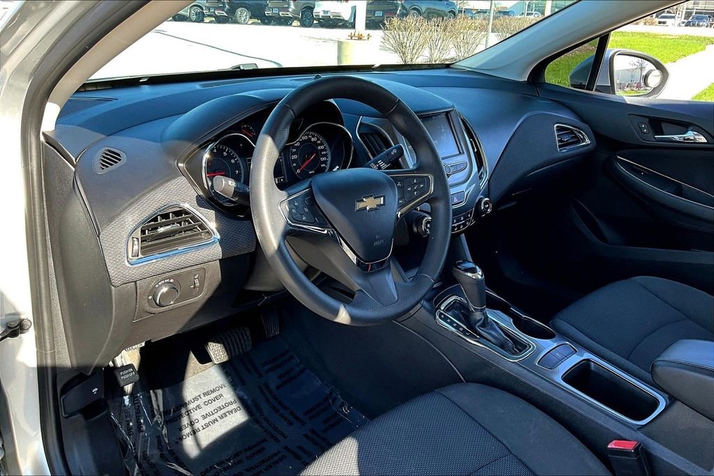 Used 2016 Chevrolet Cruze LT w/ LT Convenience Package image 16