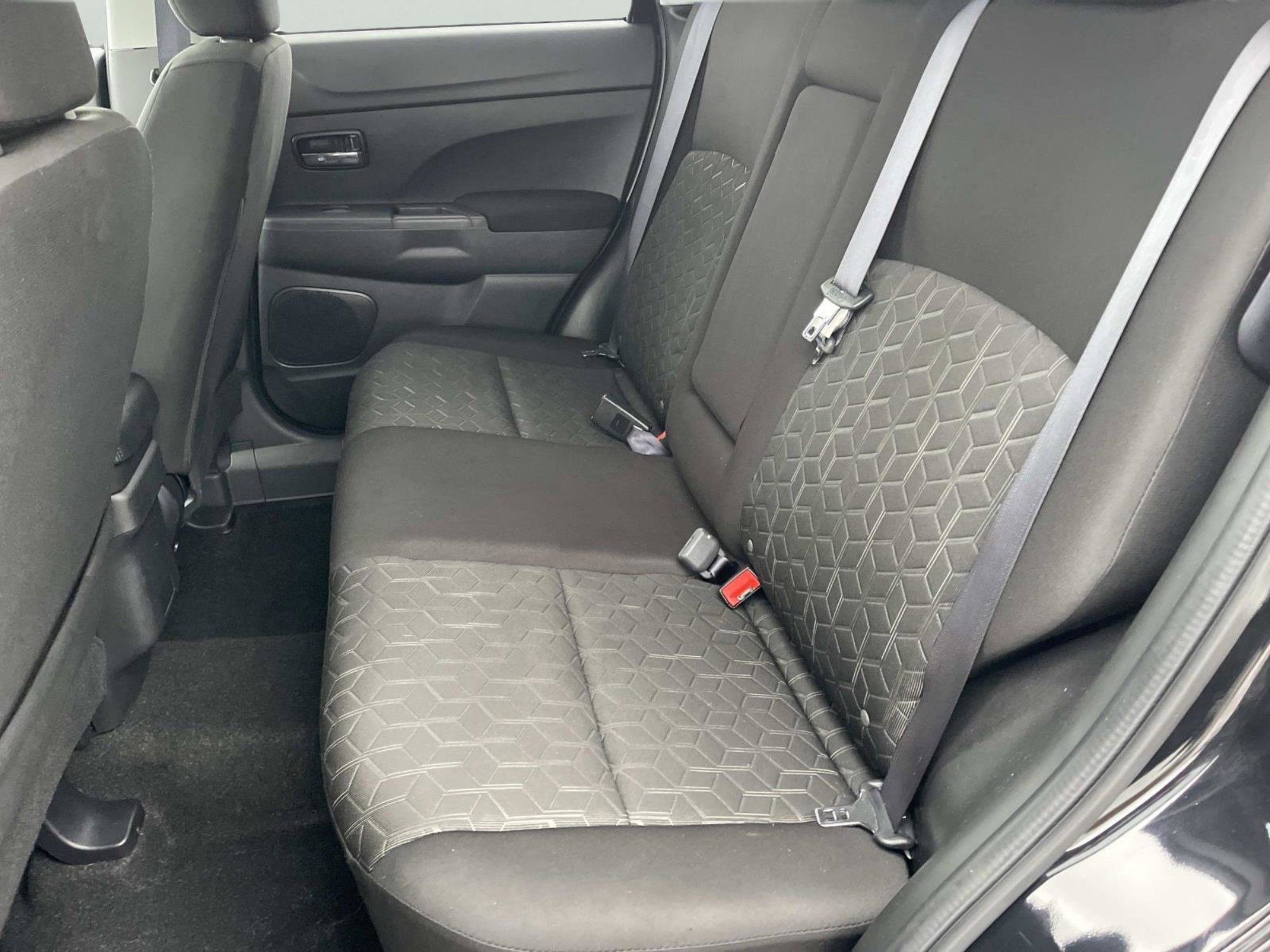 Used 2024 Mitsubishi Outlander Sport ES image 16