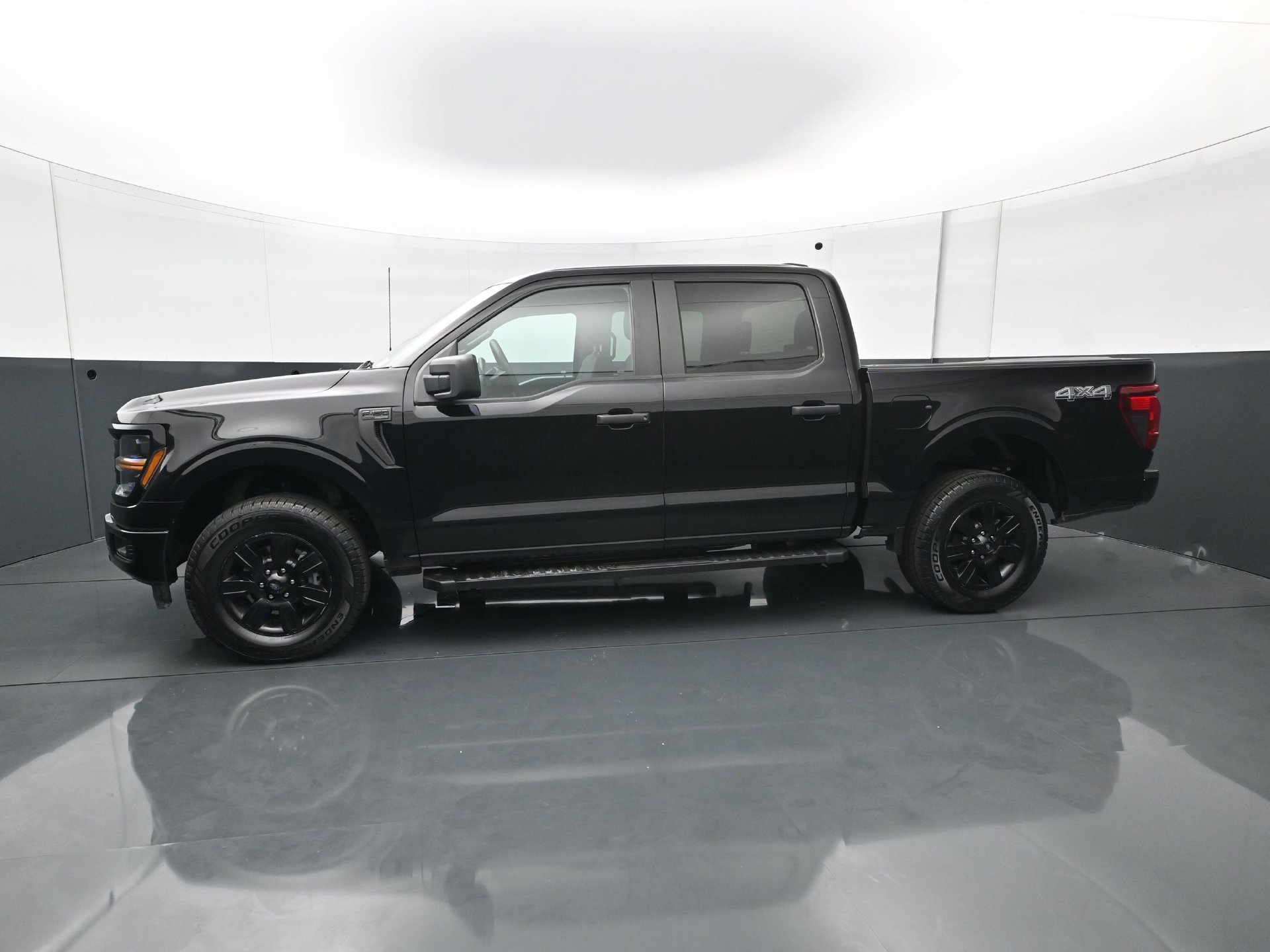 Used 2025 Ford F150 STX w/ STX Black Appearance Package AWD/4WD image 3