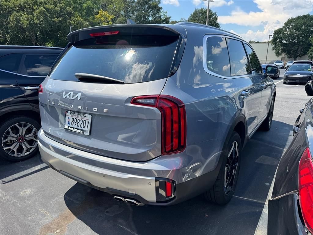 Certified 2023 Kia Telluride S w/ S Sunroof Package FWD image 5