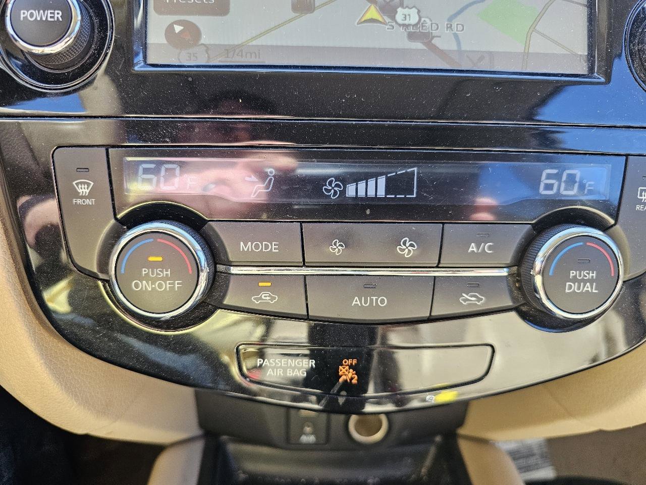 Used 2014 Nissan Rogue SL w/ SL Premium Package image 18