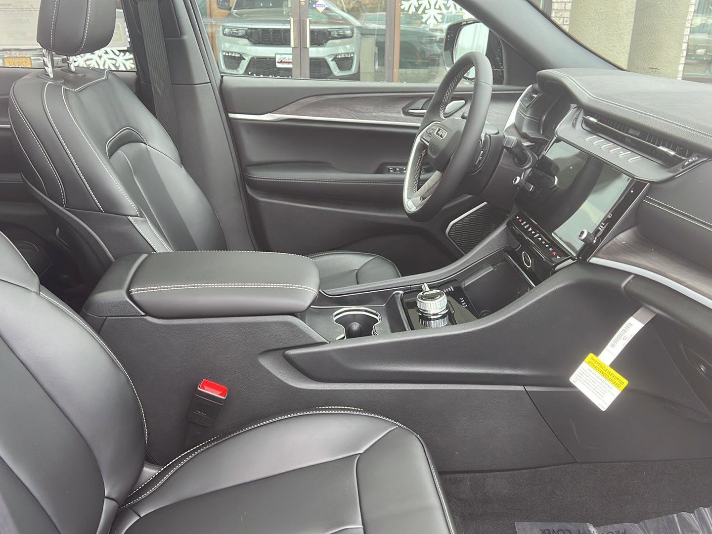 New 2026 Jeep Grand Cherokee Limited image 14