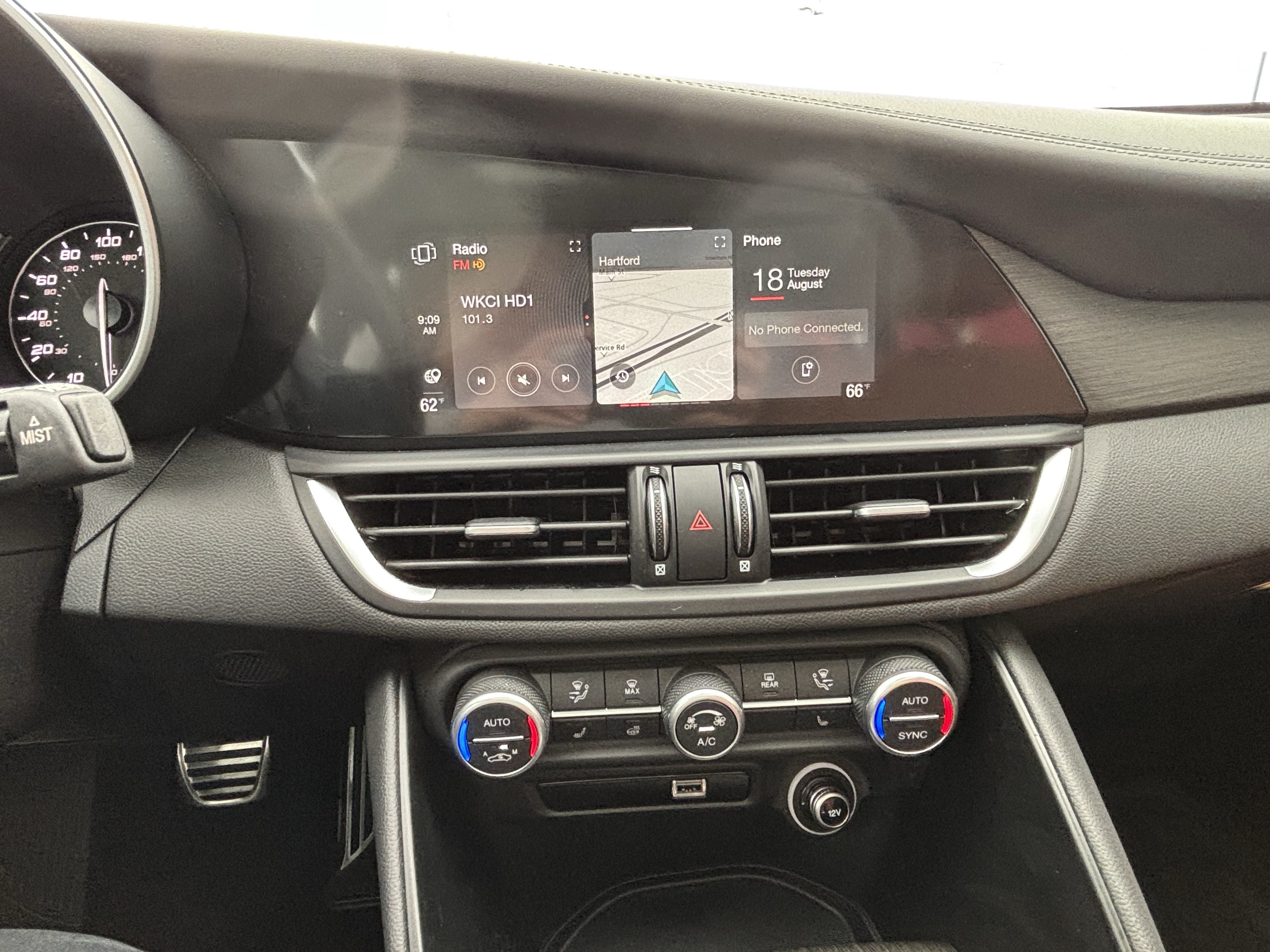 Certified 2023 Alfa Romeo Giulia Ti AWD/4WD image 23