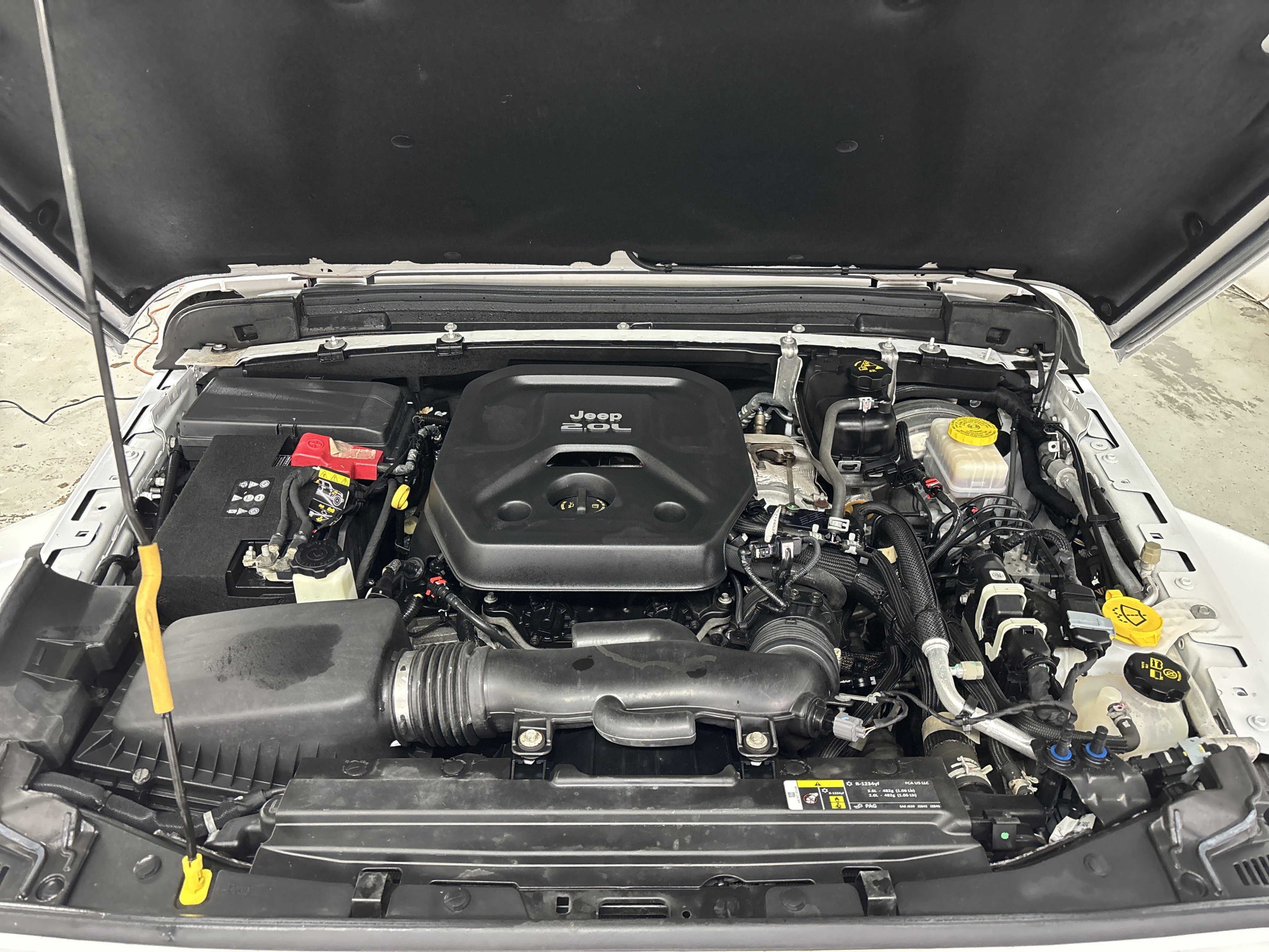 Used 2020 Jeep Wrangler Unlimited Sahara w/ Dual Top Group AWD/4WD image 13