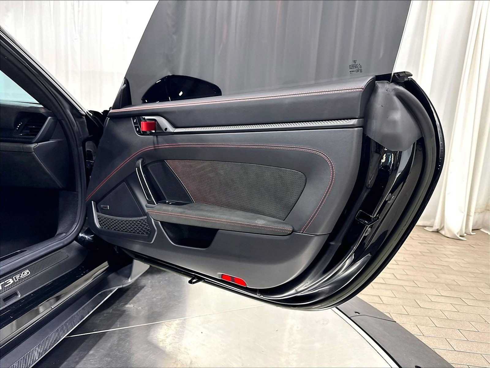 Used 2024 Porsche 911 GT3 RS RWD image 28