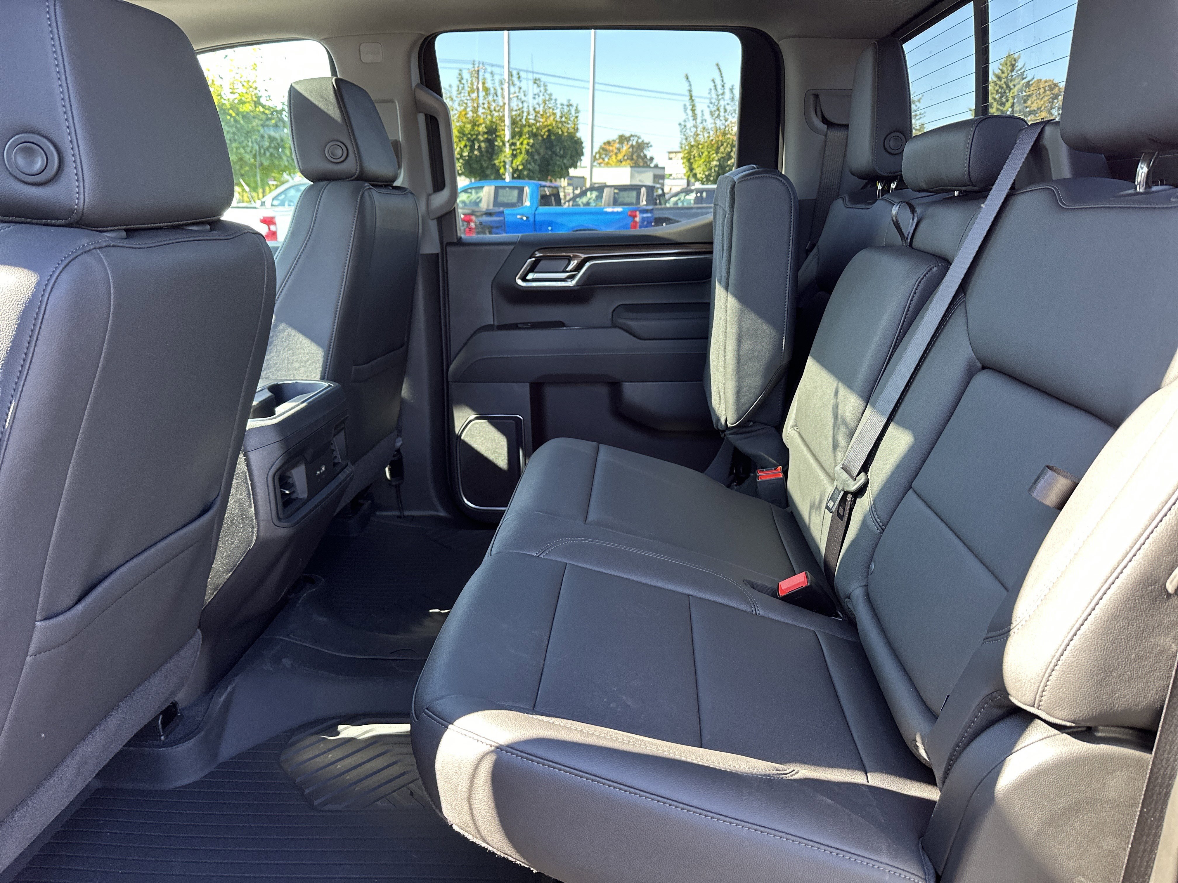 New 2026 Chevrolet Silverado 1500 LT Trail Boss w/ Convenience Package II image 11