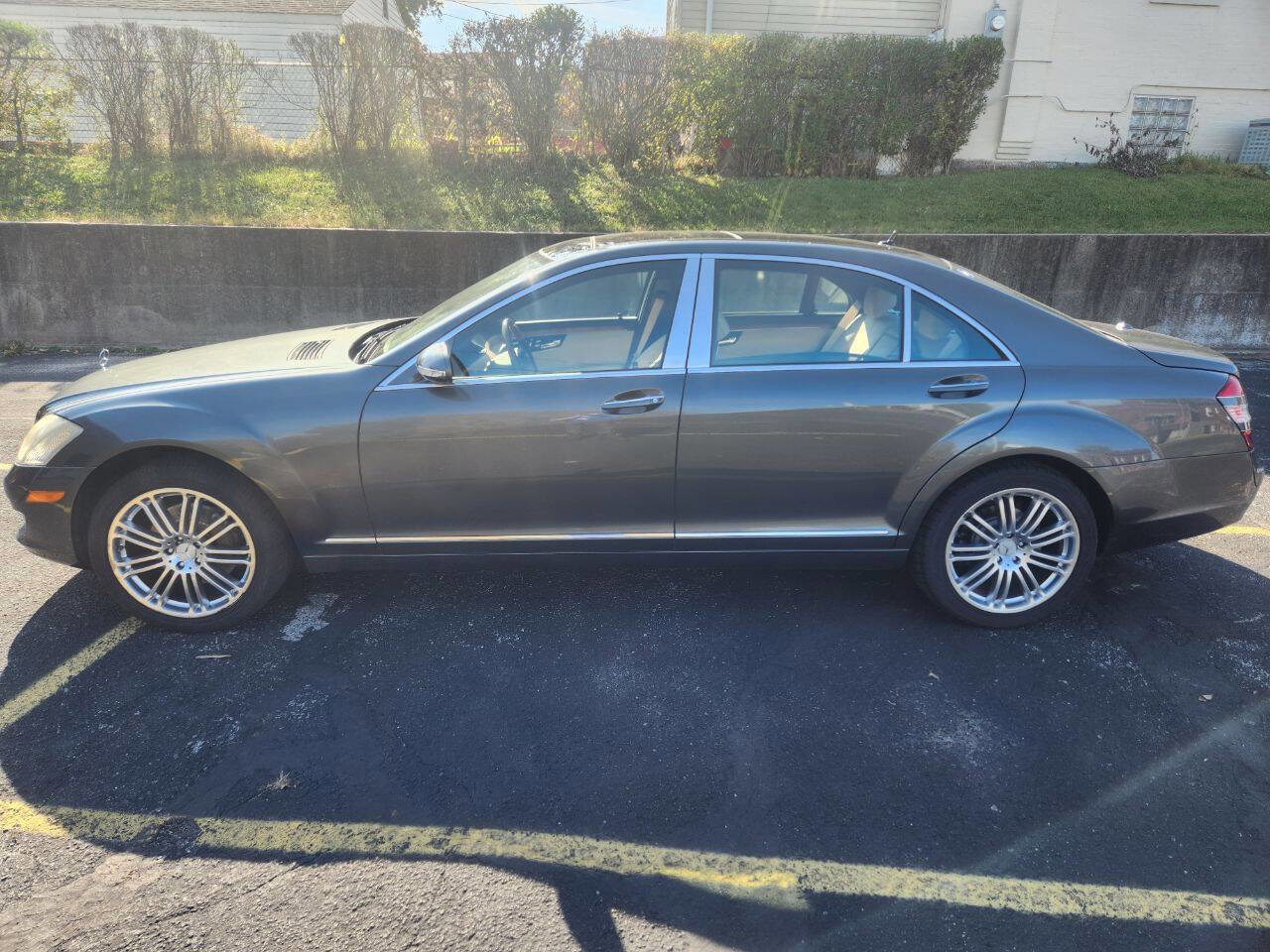 Used 2007 Mercedes-Benz S 550 image 9