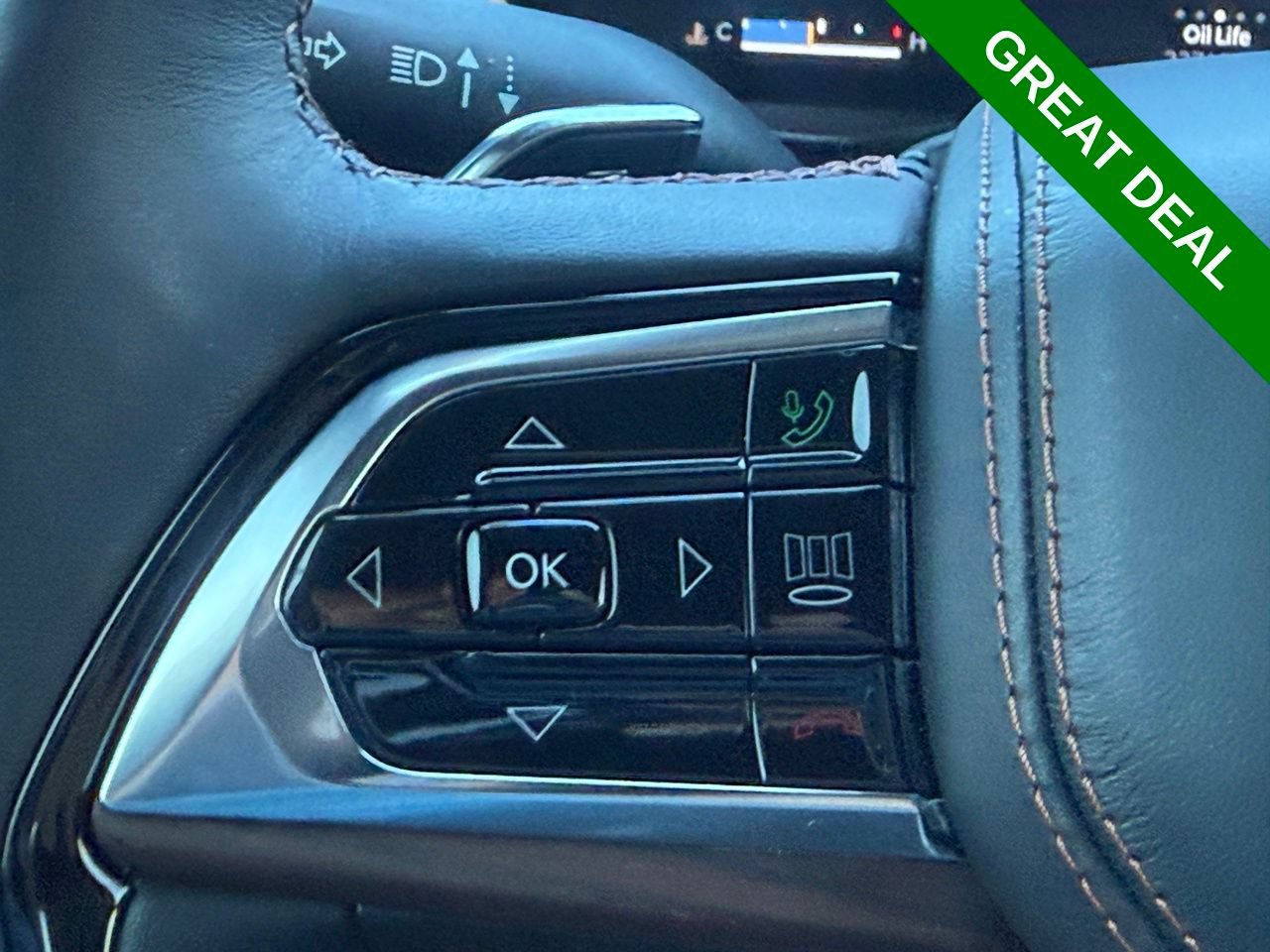 Used 2023 Jeep Grand Cherokee Summit w/ Luxury Tech Group V AWD/4WD image 17