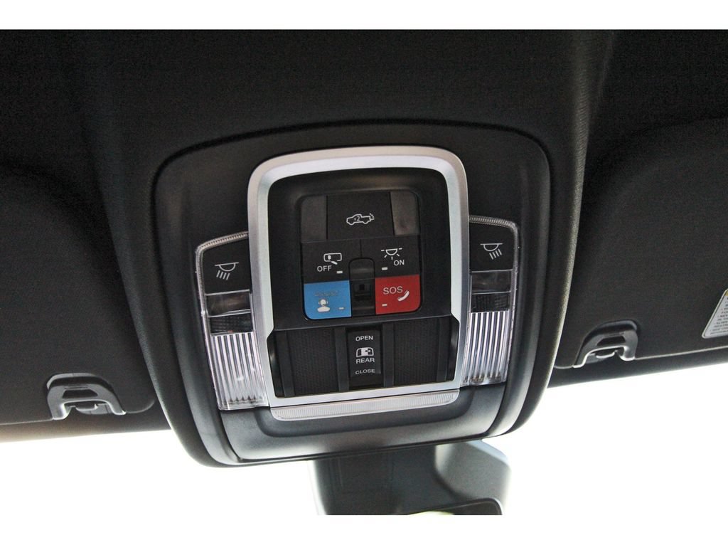 Used 2025 RAM 1500 Big Horn AWD/4WD image 23